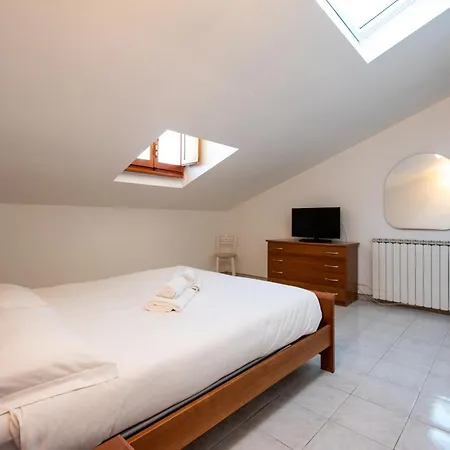 Ferdi - Trilocale O Mansarda